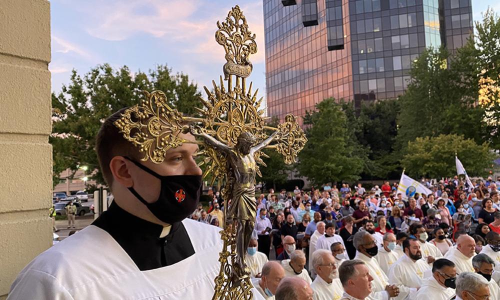 Initiatives on Eucharist Aim to Give Catholics Better Understanding 2