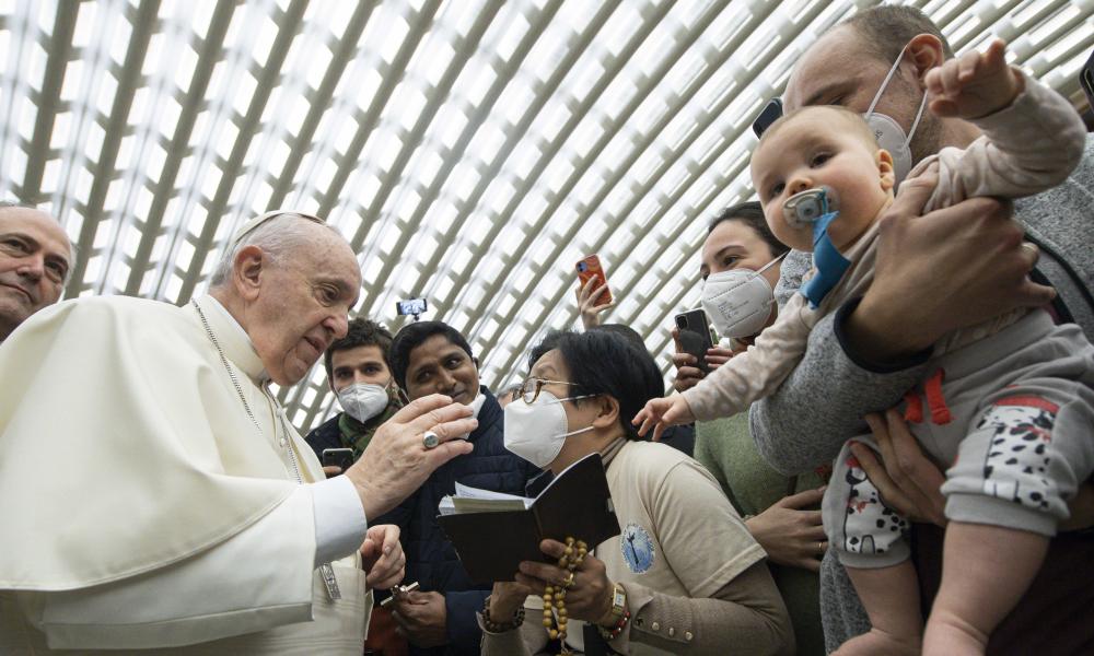 People's Mistakes and Sins Do Not Frighten God, Pope Says at Audience