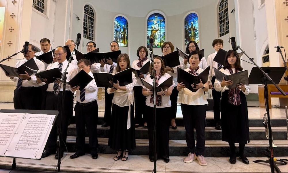 A Song of Hope Across the Ocean 5