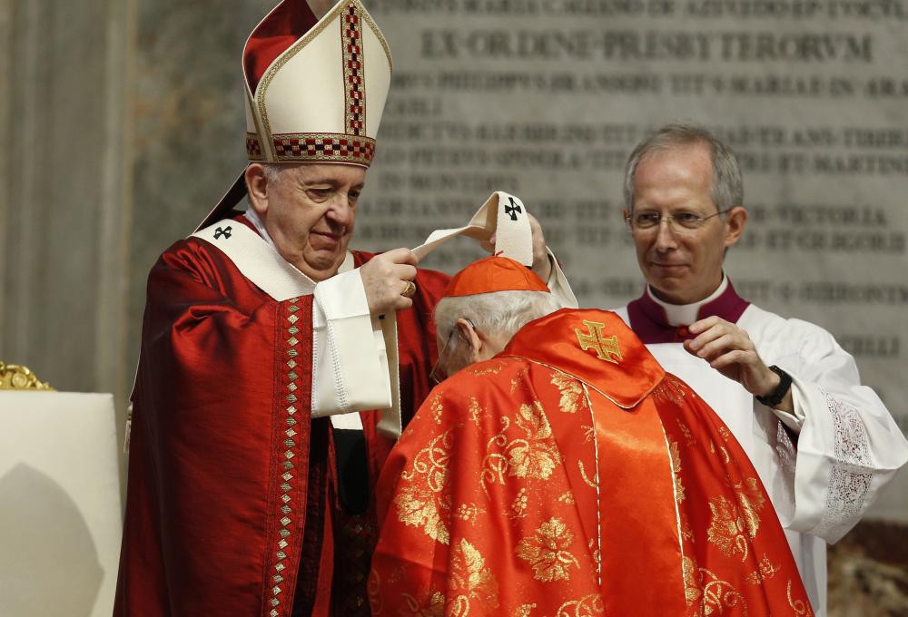 Pope at pallium Mass: World needs to pray more, complain less