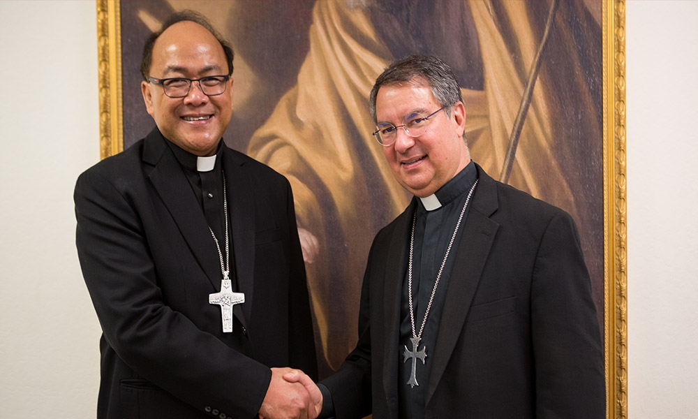 Bishops Cantú and Ligot